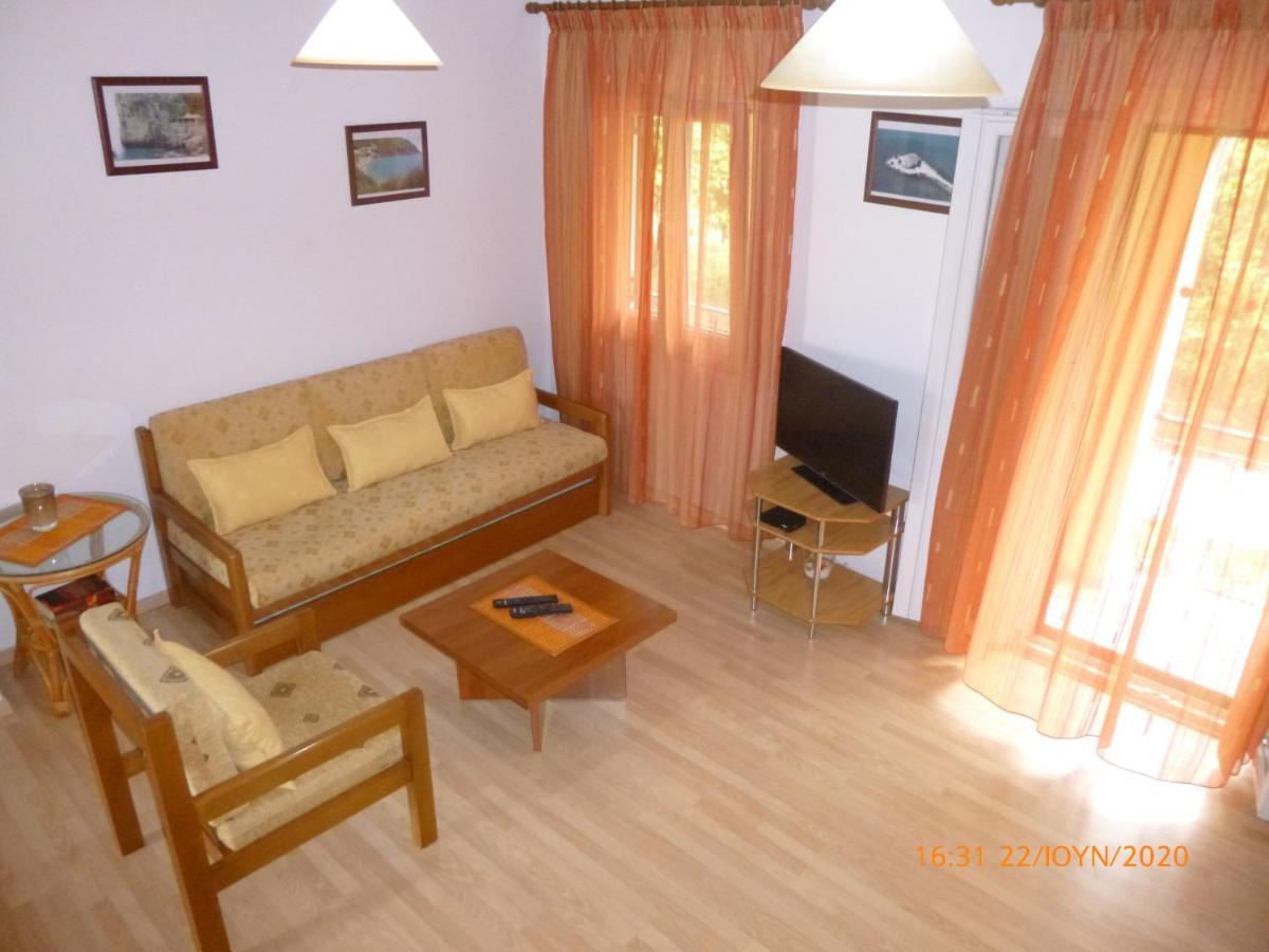 Bungalows Niki Acharavi  Exterior photo